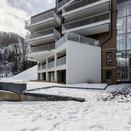 Kayla Du Mont-blanc - Espace Bien Etre - Piscine *